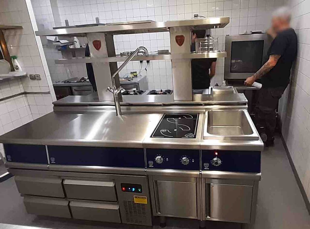 C2M-cuisine-installation-conception-maintenance-cuisine-profesionnelle-CHR-intervention-Ile-de-France